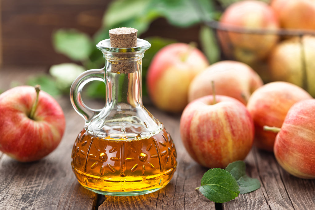 9 expert-approved benefits & uses of apple cider vinegar